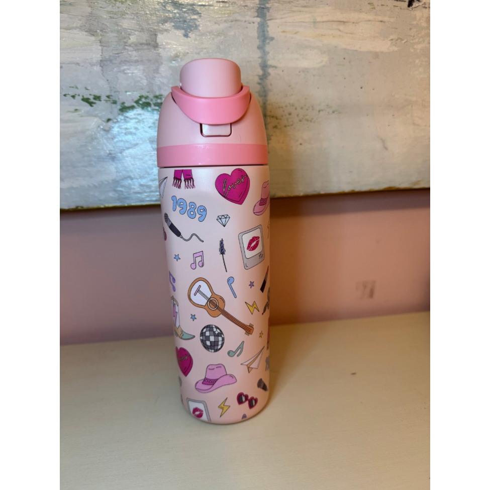 20oz SWIFTIE water bottle